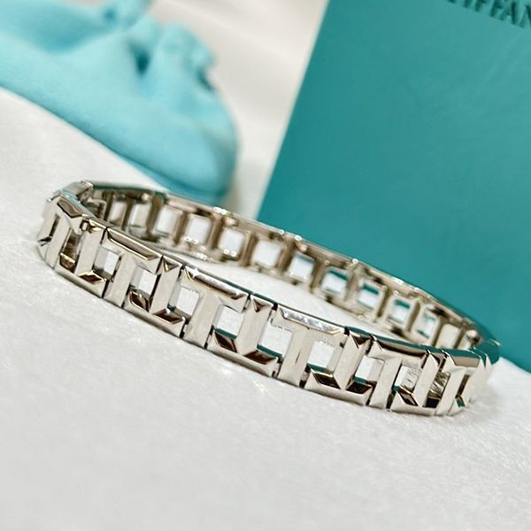 送料無料ティファニー ベネチアン ブレスレット 本物 18K ホワイトゴールド Tiq74242