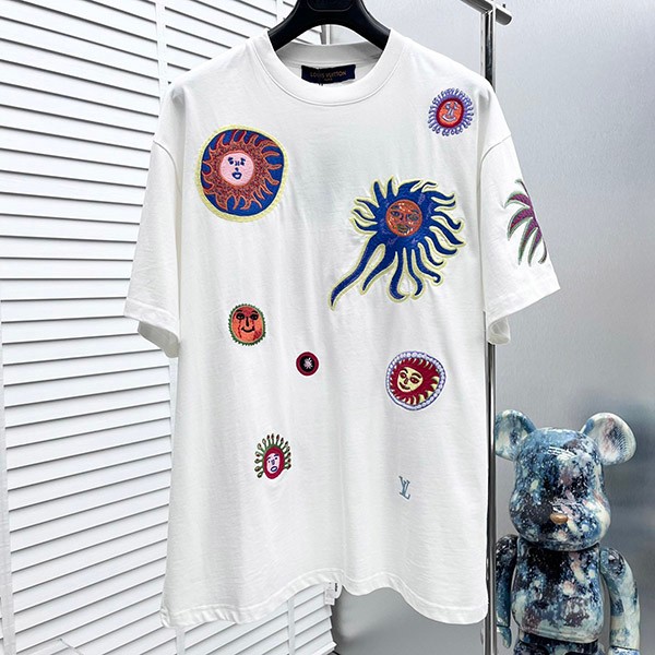 入手困難 ルイヴィトン × YK 本物 エンブロイダードフェイスTシャツ 1AB6OW