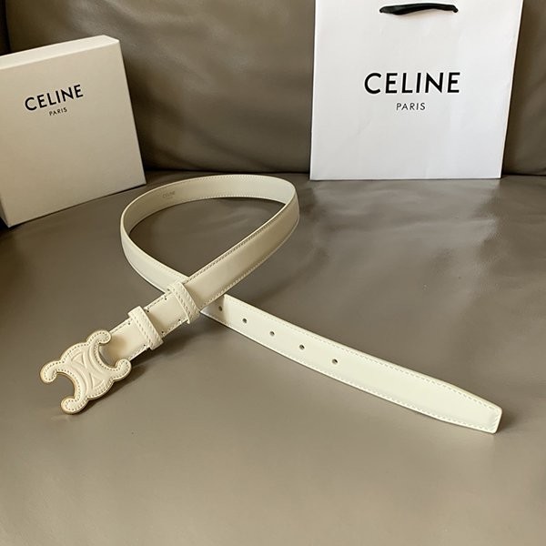 高品質セリーヌ ミディアムトリオンフ ベルト 本物2.5cm Cea32698