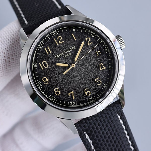《大人気》パテック フィリップ 本物 カラトラバ Ref.5226G-001