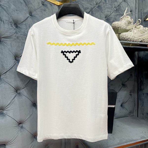 大人気!プラダ Tシャツ 本物 コットン 半袖 82482新色☆希少 puf46353