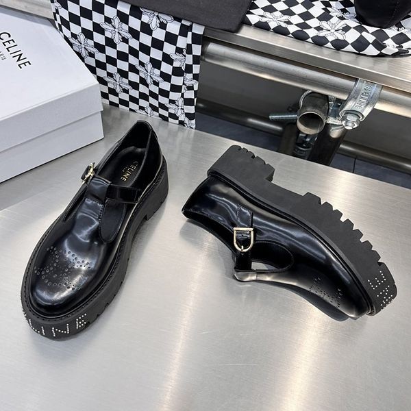 高品質セリーヌ バルキー トリオンフ パーフォレイテッドベビーズ 本物 348613517C