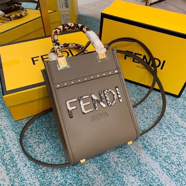 フェンディ サンシャインショッパー 本物 エラフレザー ミニバッグ fei21852