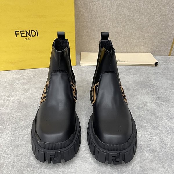 注目度抜群！フェンディ レザーブーツ 本物 高品質 fei17639