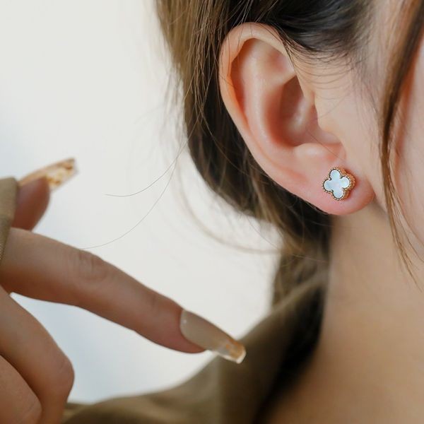 人気！ヴァンクリーフ＆アーペル アルハンブラ ピアス 本物 vah86163