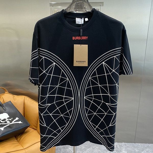 【日本未発売】バーバリー ロゴ オーバーサイズTシャツ 本物 Bax42639