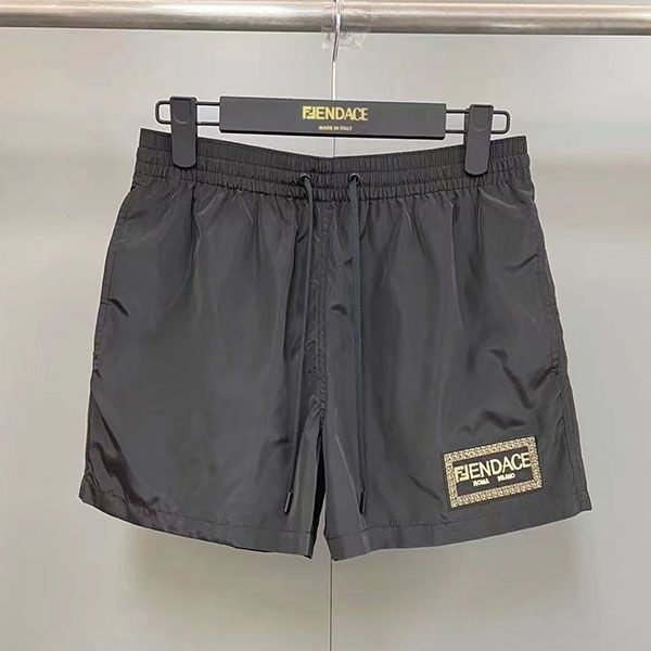 日本未入荷 フェンダーチェ ロゴ スイム ショートパンツ 本物 feu75423