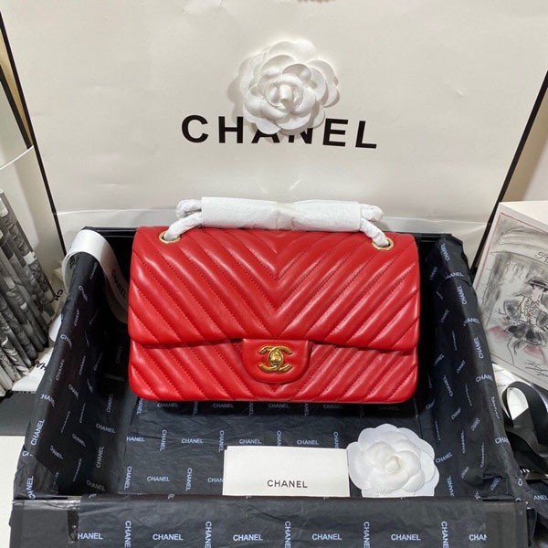 日本未入荷 シャネル 本物 ショルダーバッグ チェーンバッグ レッド shc35741