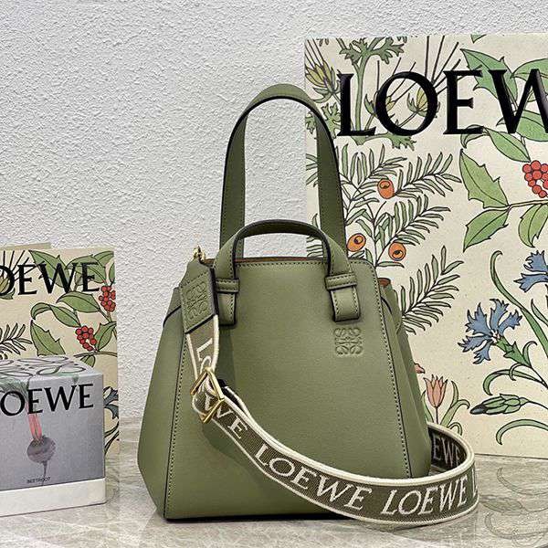 新作限定 ロエベ ハンモック 本物 ナゲット ショルダーストラップ付 lom87072