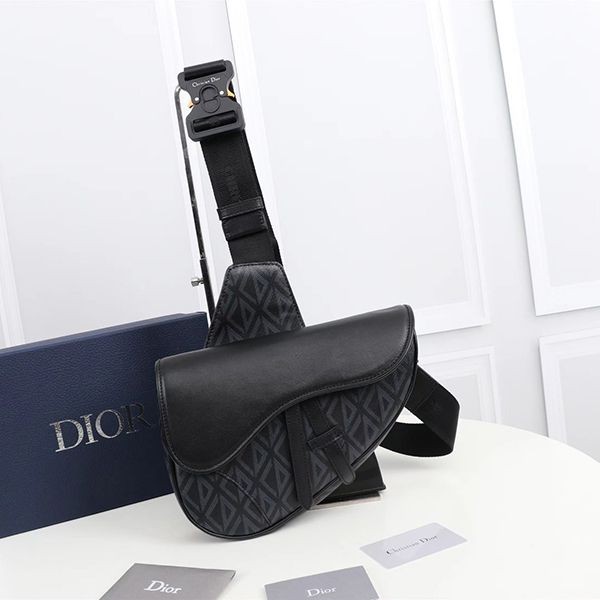 大人気！ディオール ミニハンドバッグ 本物 AND PETER DOIG SADDLE バッグ 1ADPO093