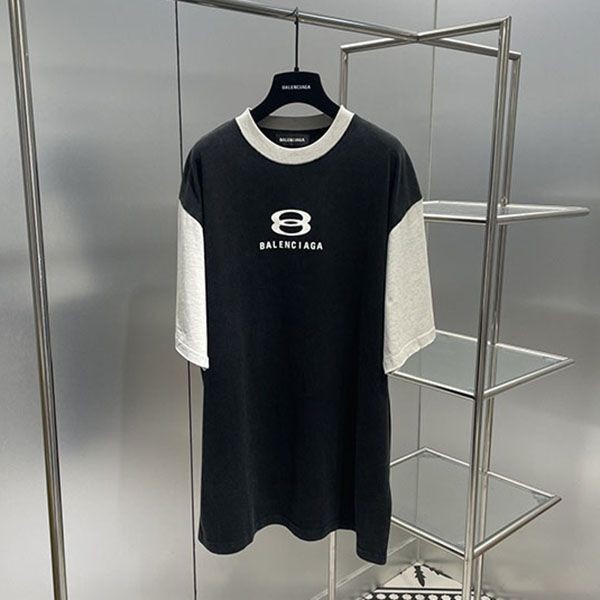 超希少！【バレンシアガ】ユニセックス 半袖 ロゴ Tシャツ 本物 bau57176