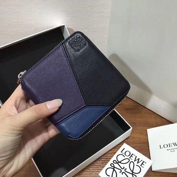 日本未入荷 ロエベ◇パズル◇ラウンドジップ二つ折り財布 本物 loy17840