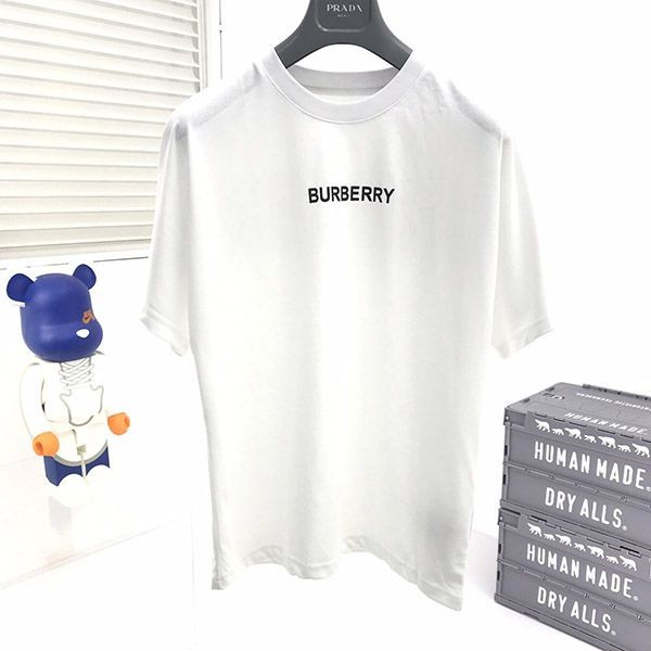 セール新作バーバリー Tシャツ 本物 クルーネック 半袖 ロゴ Bay86994